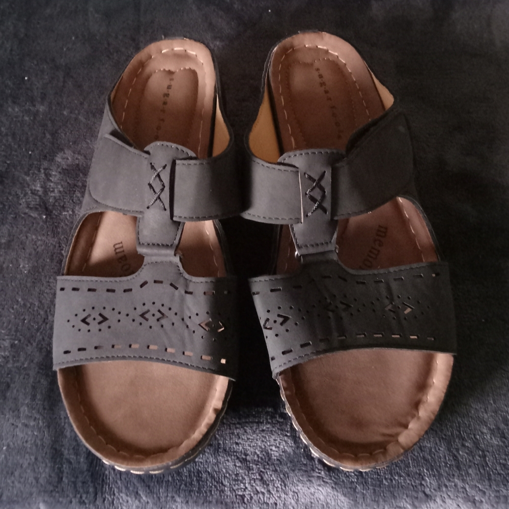 Womens Sugar Foot Black Sandals Slides Size 9